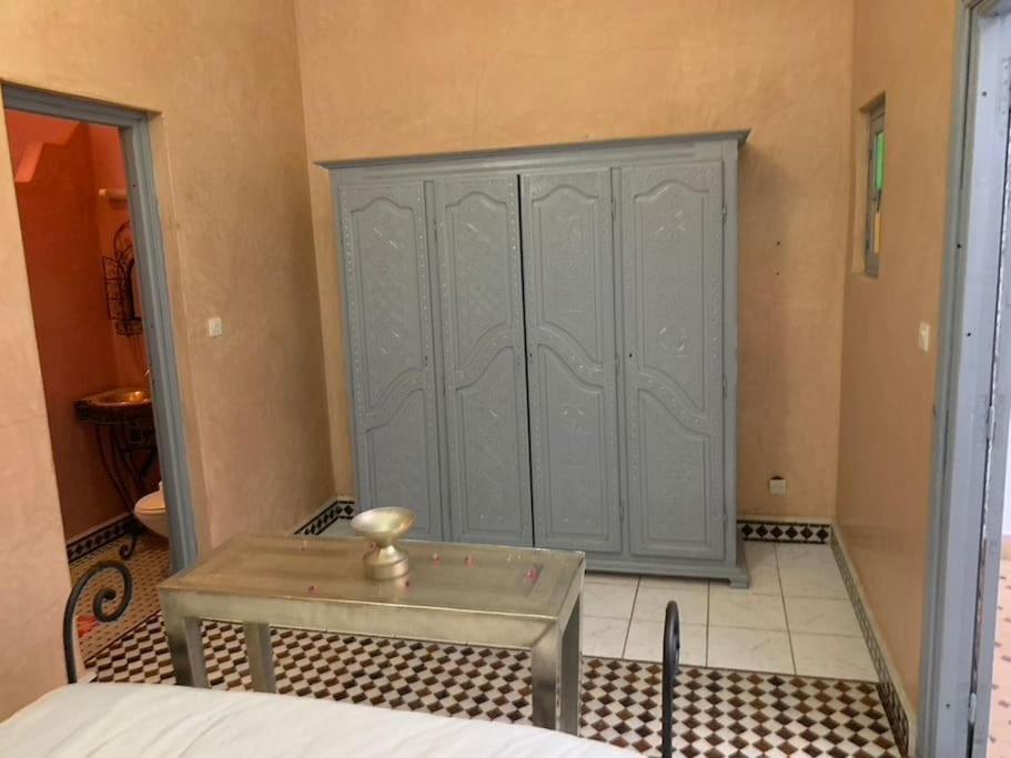 Ryad De Charme Authentique Piscine Calme Marrakesh Exteriör bild