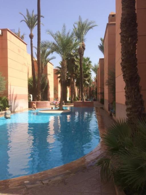 Ryad De Charme Authentique Piscine Calme Marrakesh Exteriör bild