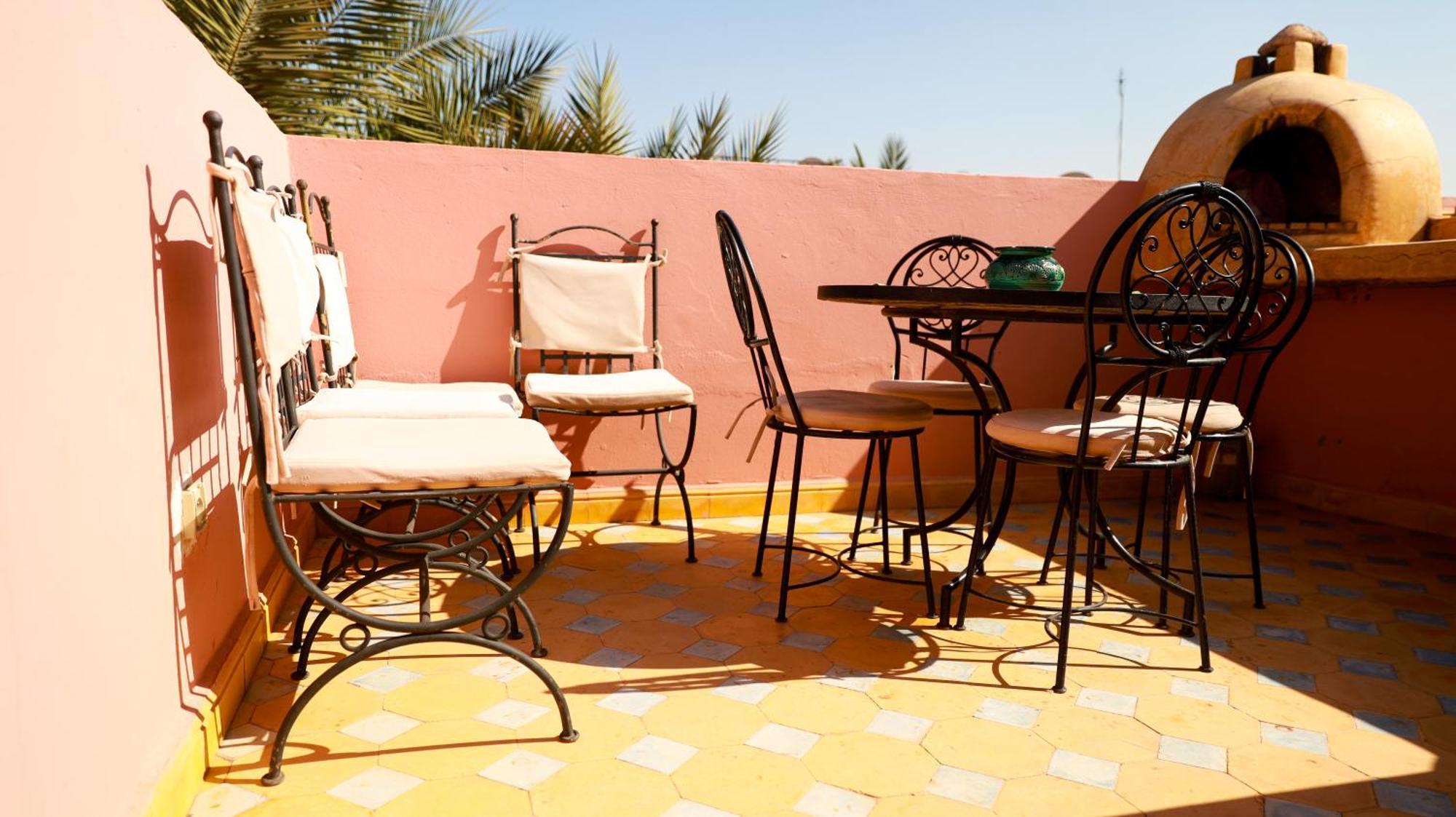 Ryad De Charme Authentique Piscine Calme Marrakesh Exteriör bild